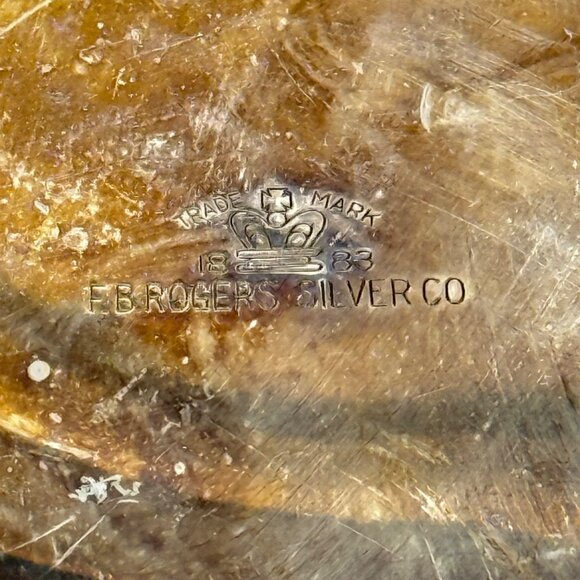 Vintage FB Rogers Silver Co1883 Footed Round Serving Dish with Lid - Picture 6 of 6